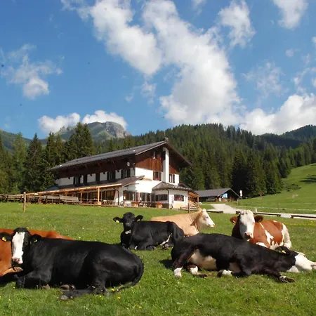 Rifugio Aquileia * Пескуль