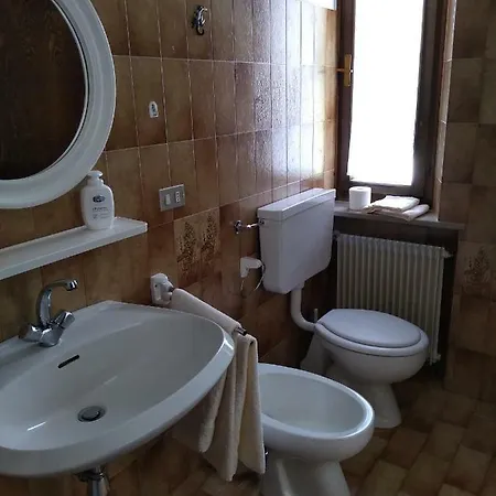 Rifugio Aquileia * بيسكول